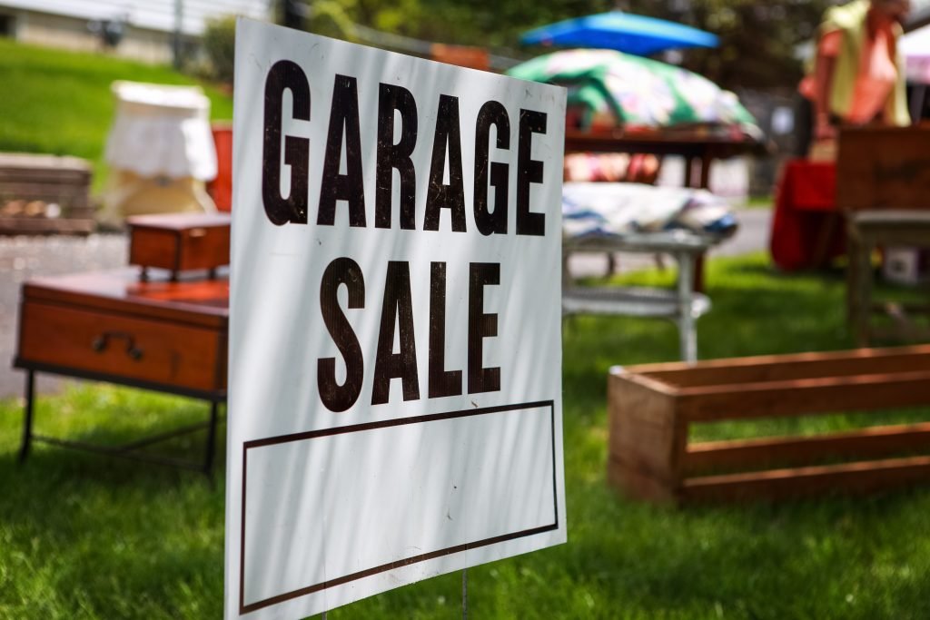 Your Guide to a Successful Garage Sale