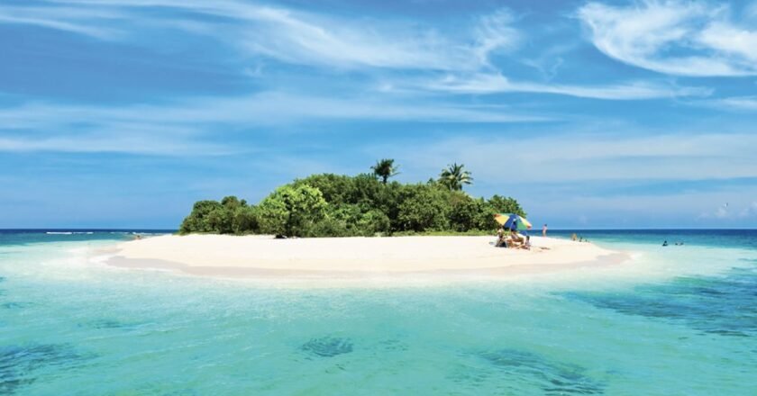 2023 Luxury Travel Planner