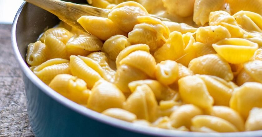 Simple Skillet Mac and Cheese